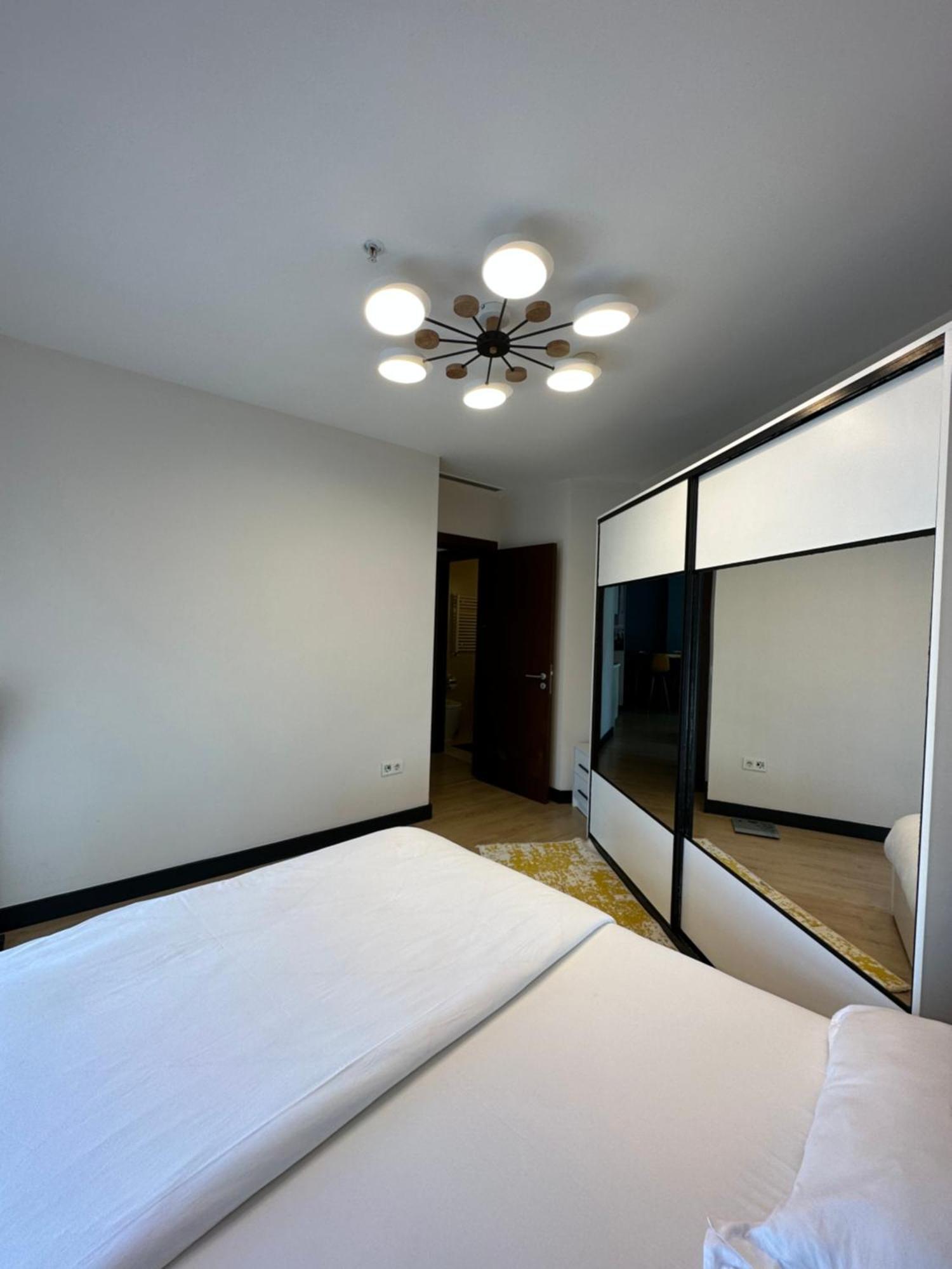 Stylish Flat-eagle Eye For * Istambul